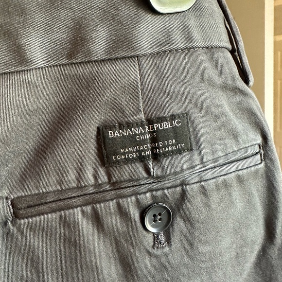Banana Republic Men’s Chinos - Picture 5 of 5